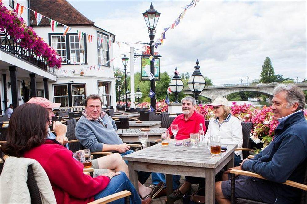 The Swan Hotel Staines-upon-Thames Esterno foto