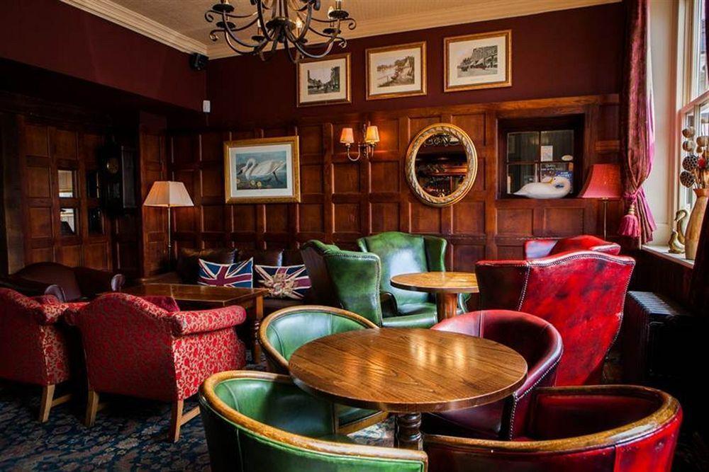 The Swan Hotel Staines-upon-Thames Esterno foto
