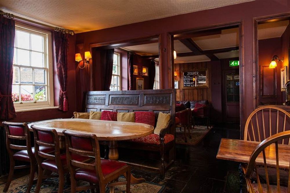 The Swan Hotel Staines-upon-Thames Esterno foto